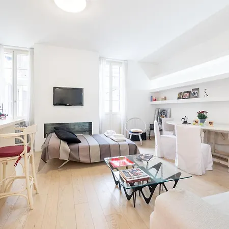 Guesthost - Teatro Regio Exclusive Apartment *