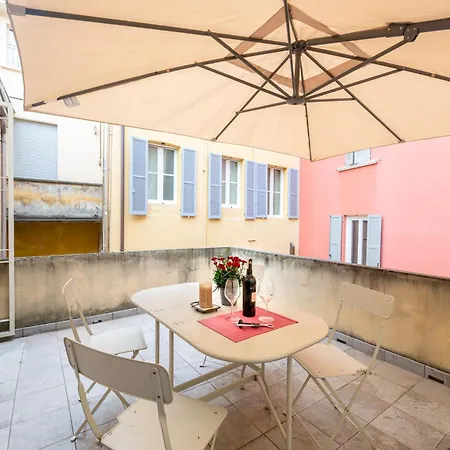 Apartment Guesthost - Teatro Regio Exclusive