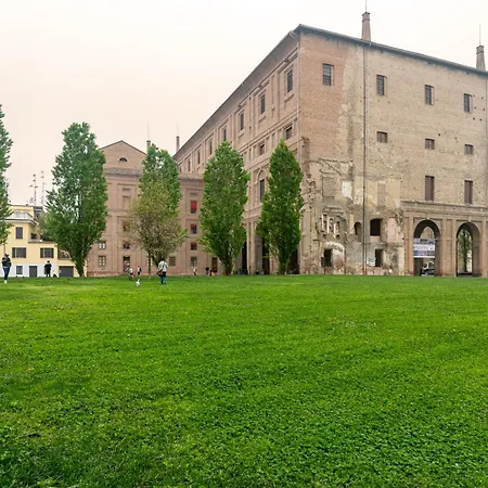 Guesthost - Teatro Regio Exclusive Parma